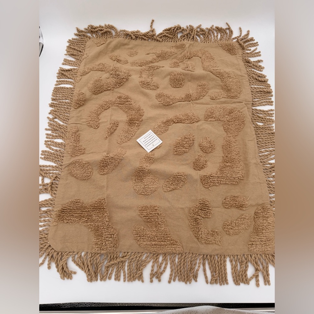 Set Of 2 Tan Textured Pillow Shams with Fringe 20” x 25” 100% Cotton